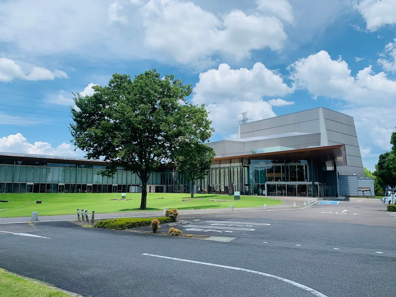 可児市文化創造センター ala